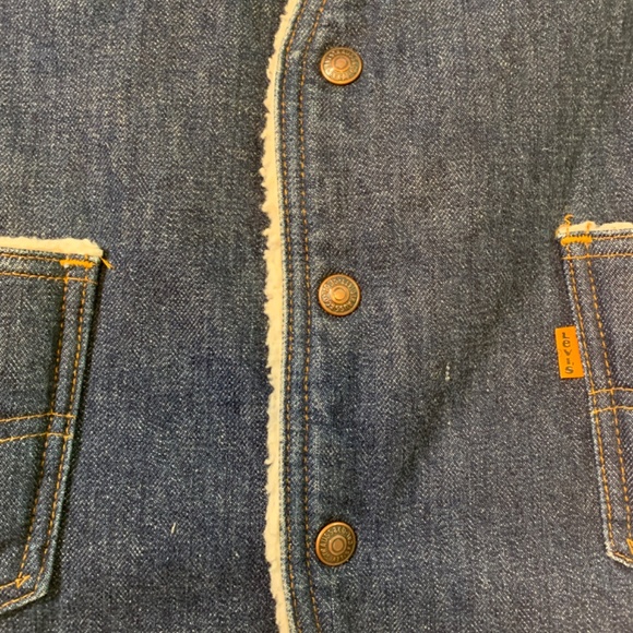 Levi’s Shearling-lined Denim Vest - Picture 4 of 8